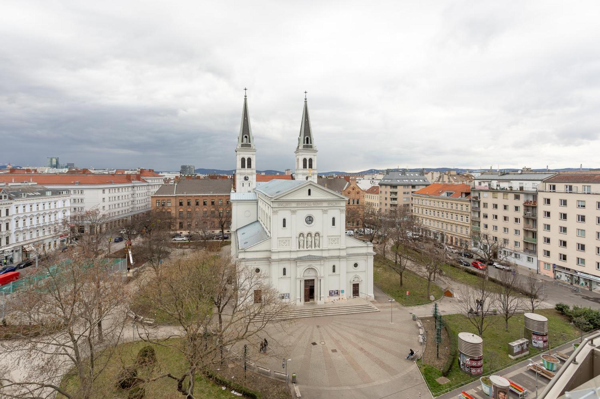 Private Room Connected To Metro Station And Next To City Center Vienna Exterior photo